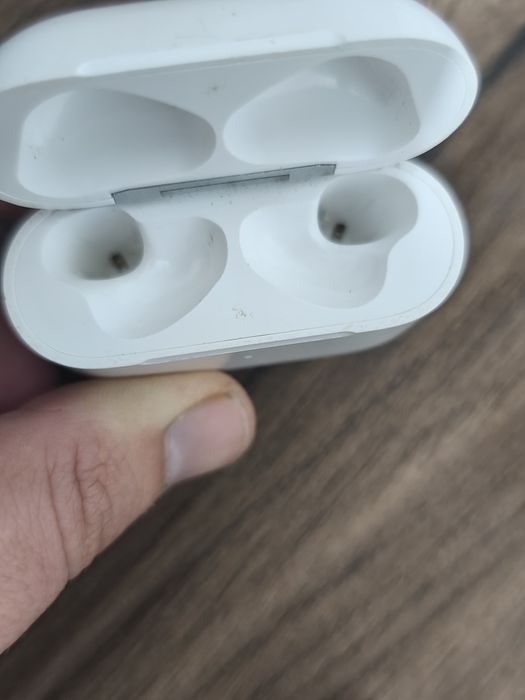 Air pods pro 1..