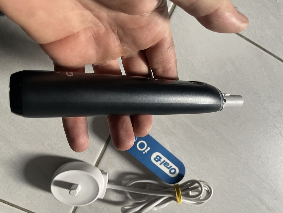 Periuta oral-b iO 9