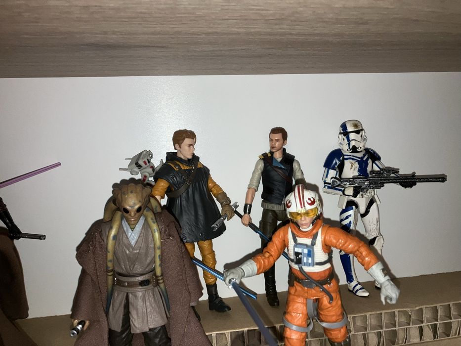 Екшън фигури marvel legends,black series и други