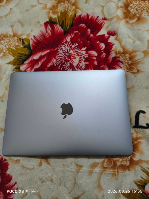 Новый macbook m1, макбук М1