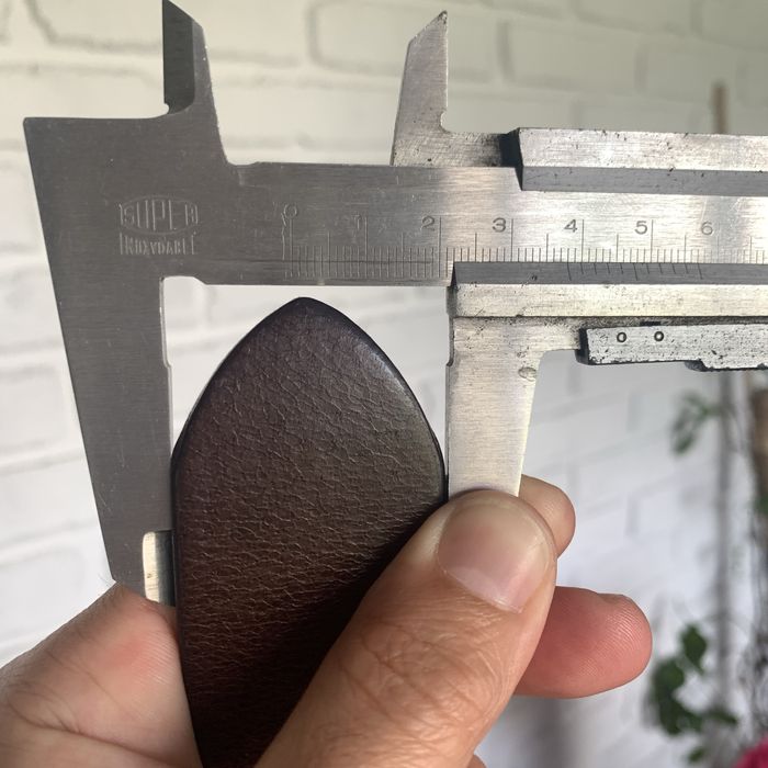 Колани естествена кожа лазерно гравиран