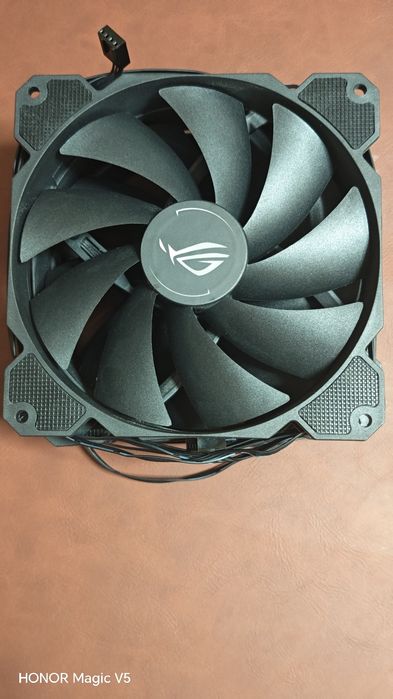 Set 3 Ventilatoare Asus ROG 140mm (1402SL.12S, DC 12V, 0.3A, 1400RPM)