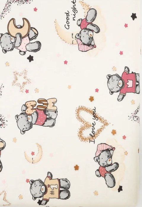 Простыни на резинке на детскую кроватку