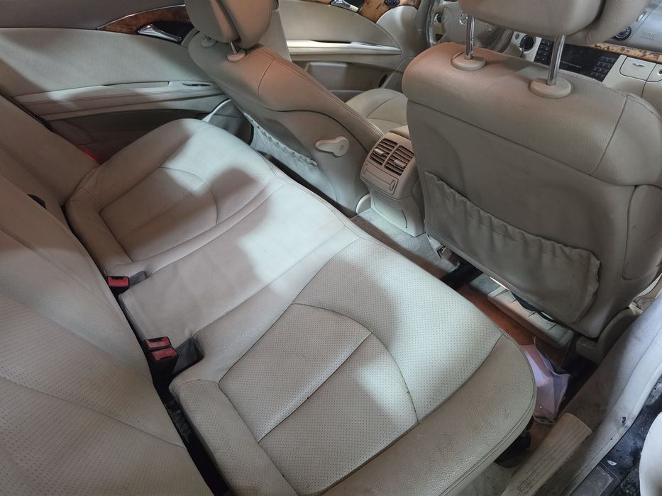 Салон Мерцедес W211 седан кожен бежов Mercedes E class w211 седалки