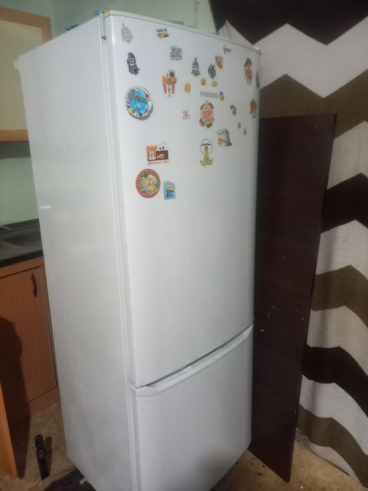 Продам холодильник