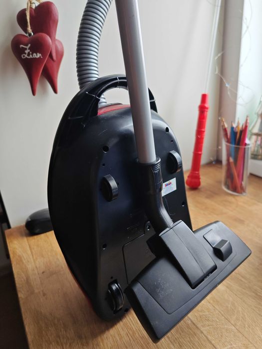 Jucărie aspirator bosch