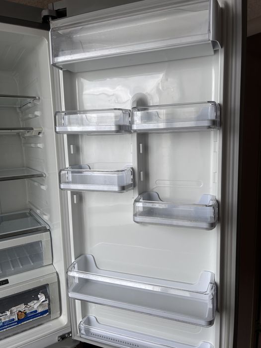 Продам холодильник Samsung