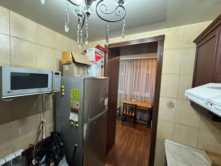 Срочно!! Продается 3х комнатная квартира,своя метро Космонавт