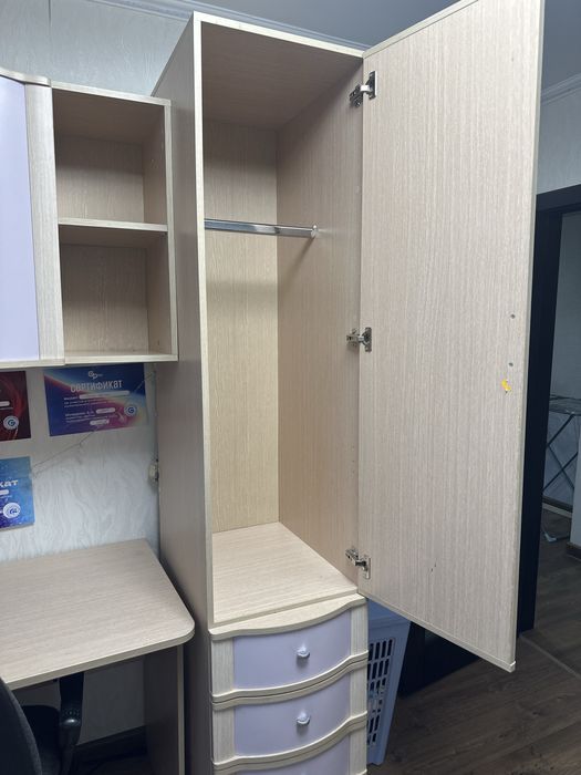 Шкаф в детскую.  .