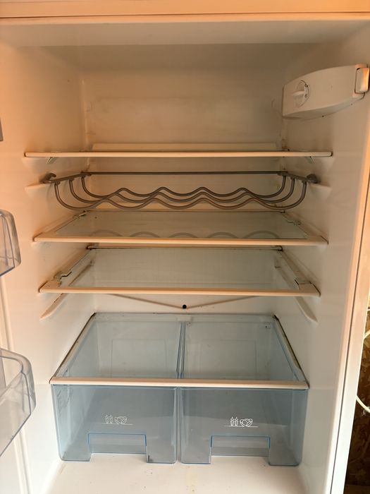 Хладилник с фризер Electrolux