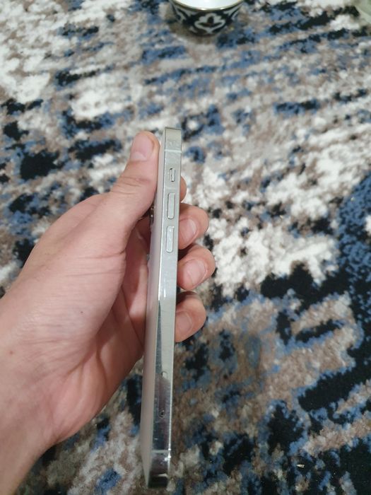 Iphone 12 pro sotiladi