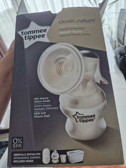 Pompa manuala de sani Tommee tippee