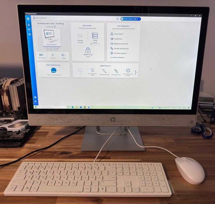 HP Pavilion 24 All-in-One A12 8GB SSD Full HD + Mouse si tastatura