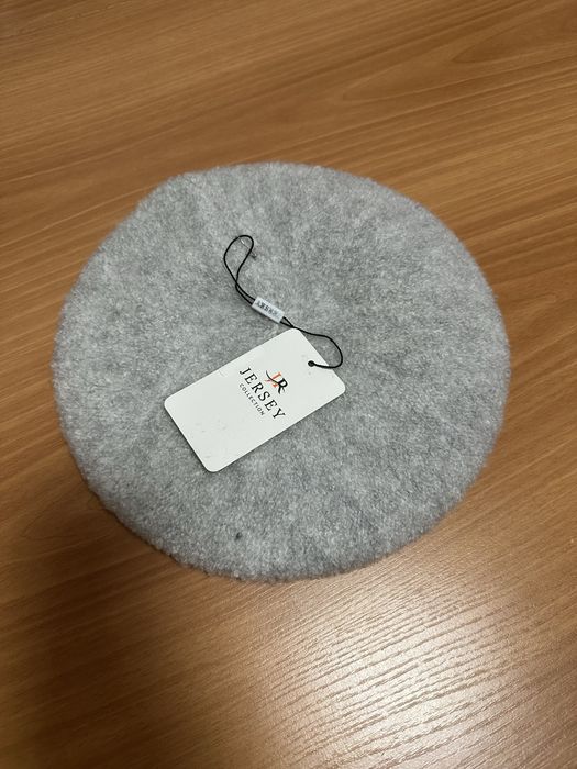 Берет с косынкой