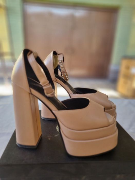 Versace обувь  Пекин оригинал