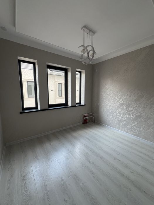 Продам котедж 4 ком мирабадский р-н