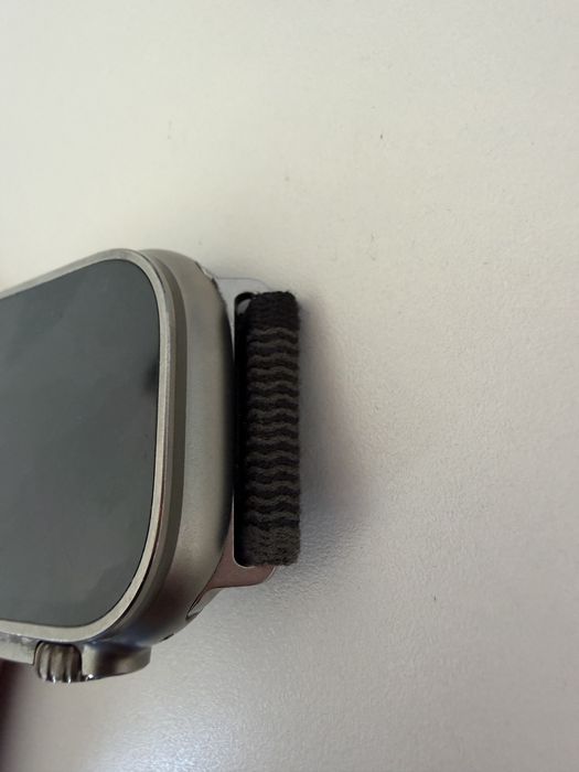 Apple Watch Ultra 1 (49mm) Titanium • Перфектен
