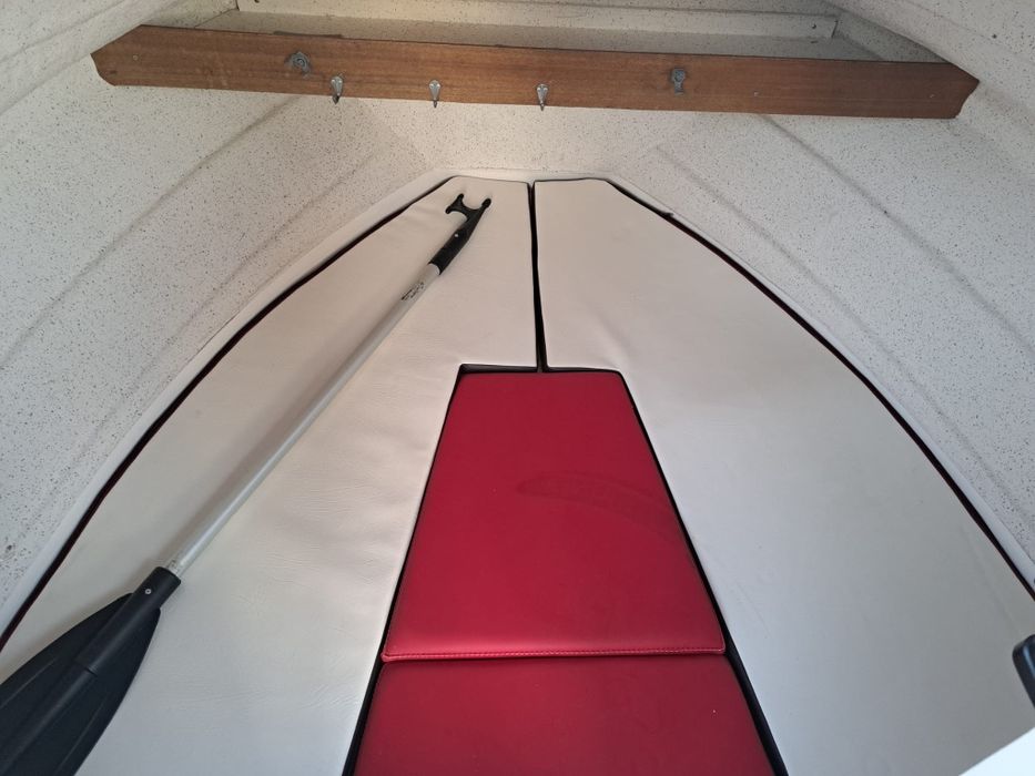 Quicksilver 420 cabin