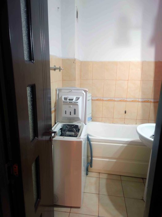 Vand apartament 3 camere decomantat