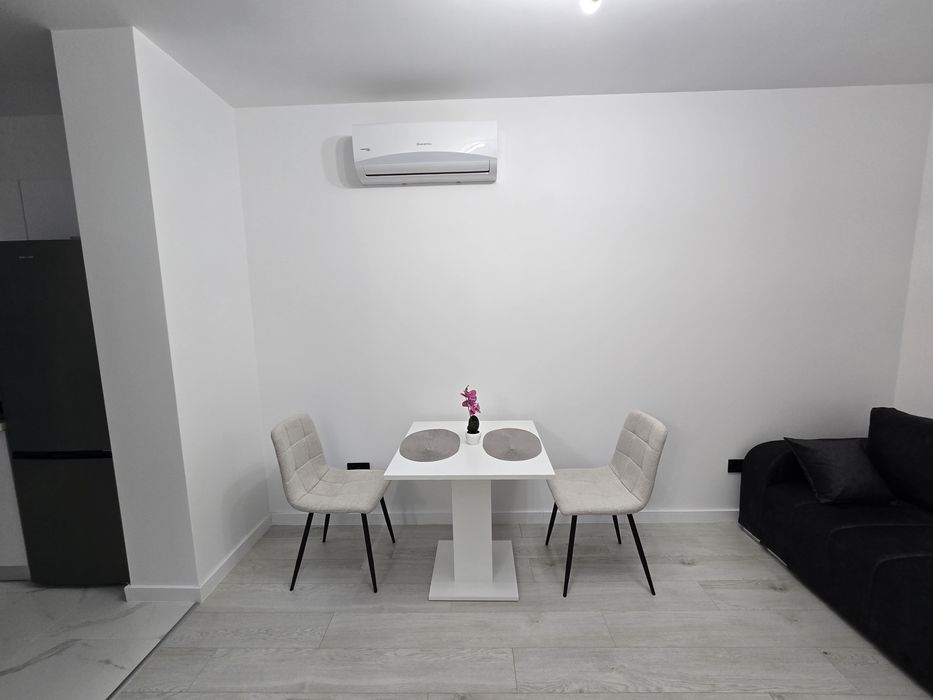 Proprietar inchiriez garsoniera in compexul rezidential Asorium Life.