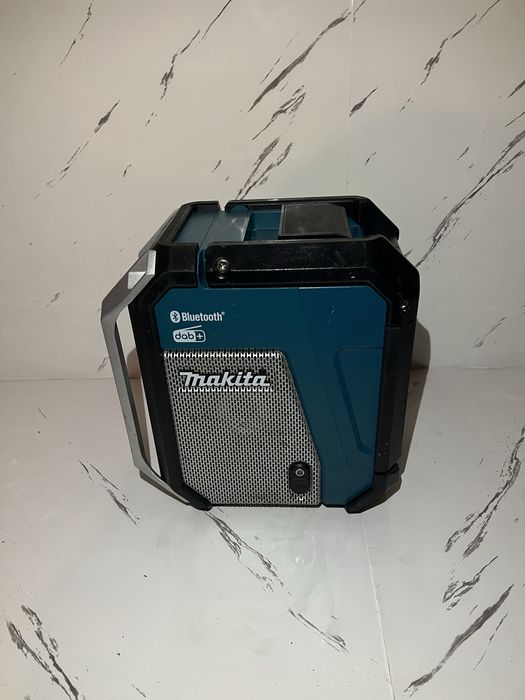 2024.7 Radio Bluetooth Makita DMR115