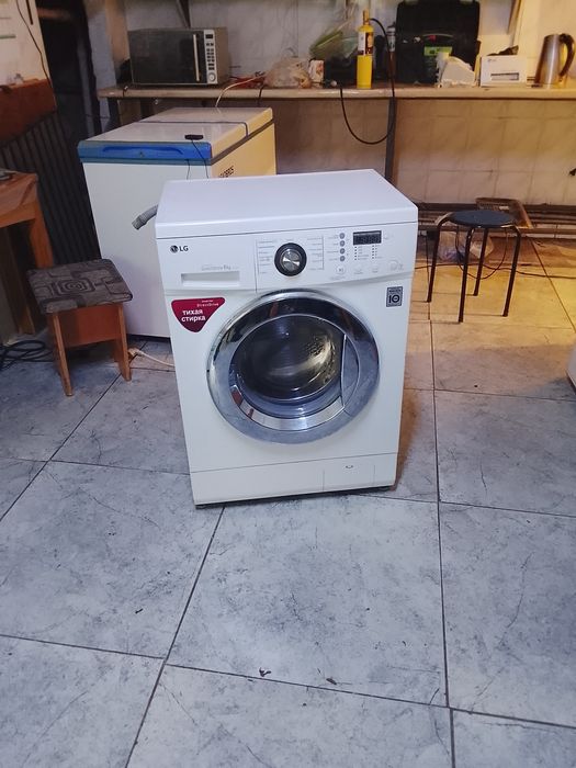 Продам стиральную машину
