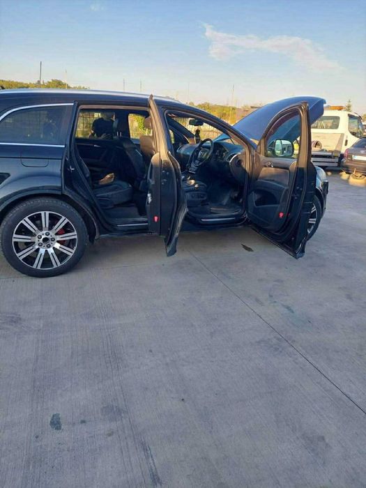 Audi Q7 3.0TDI S-line BUG 233кс на части!