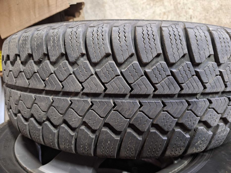 Гуми втора употреба