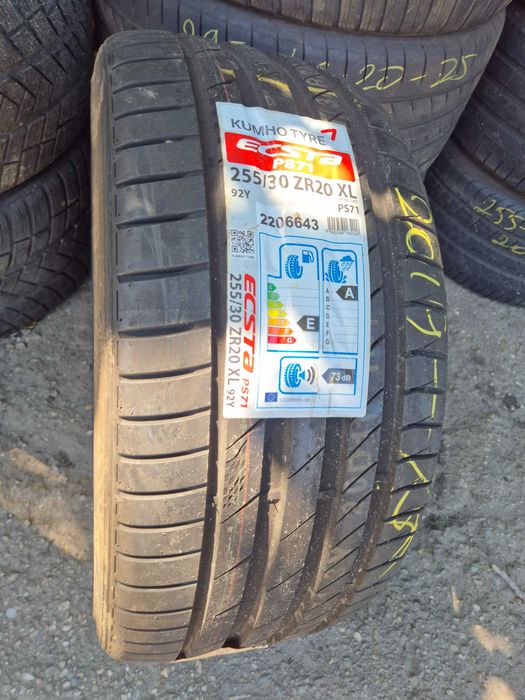 1 Anvelope de VARA - 255/30/20 92Y XL - Kumho Ecsta PS71 - NOU - DOT 2019 !