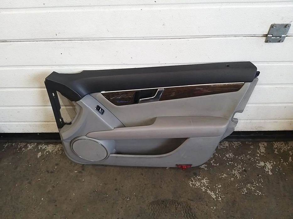 Fata tapiterie usa dreapta fata mercedes c class w204 break a2047200189 a2047201422 a2047205462