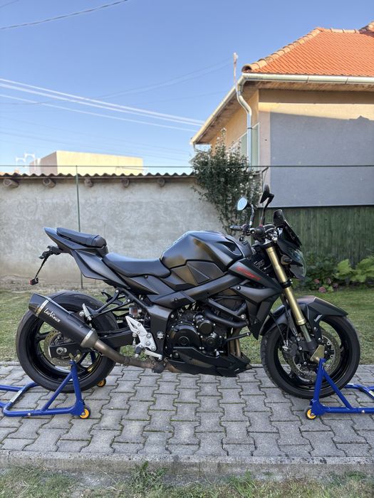 Suzuki GSR 750 ABS