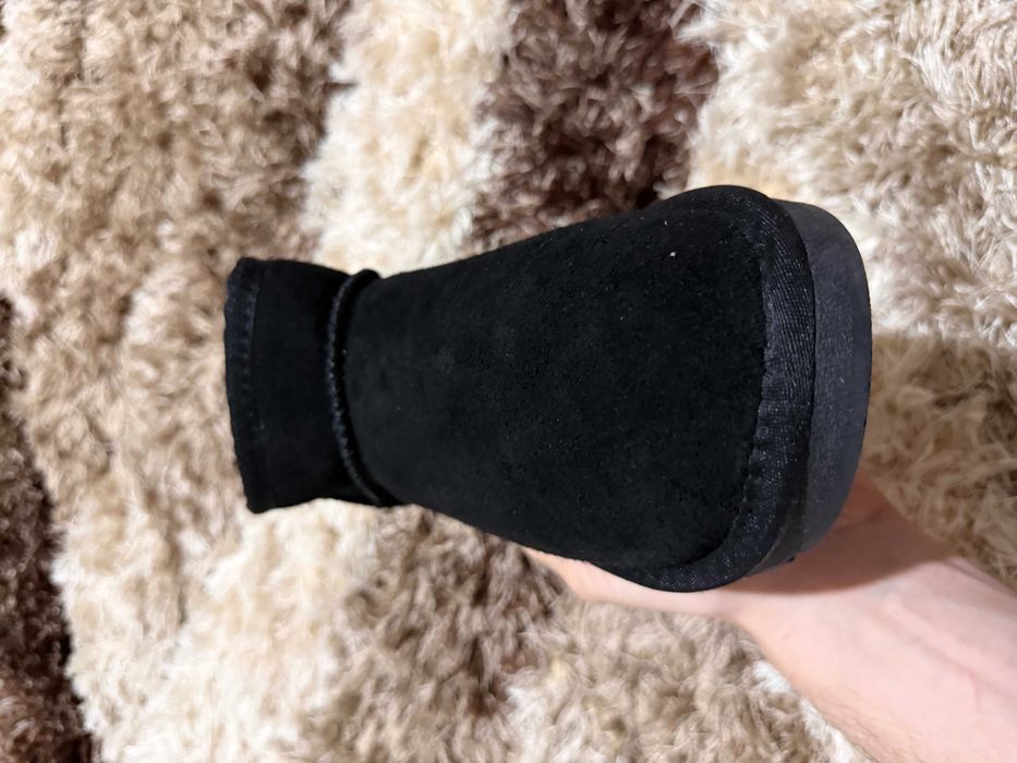 Cizme UGG (6 modele pe profil)