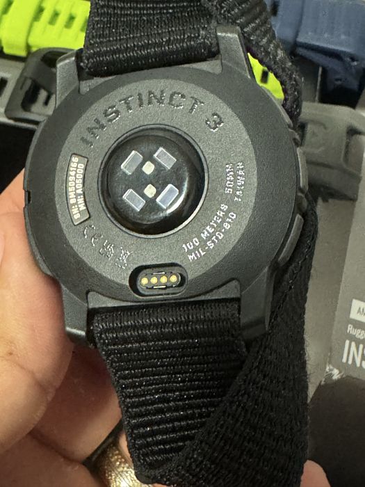 Garmin Instinct 3 - AMOLED 50mm