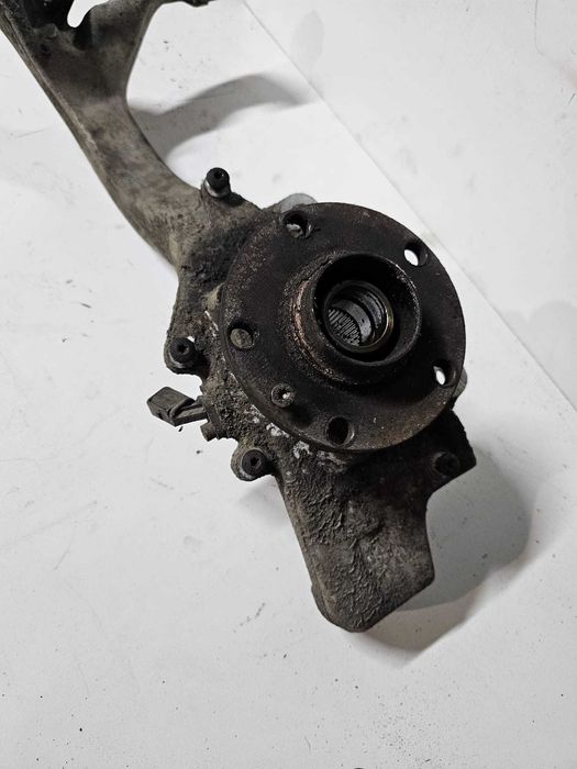 Fuzeta aluminiu stanga originala Audi A6 C6 4F 2005 - 2011