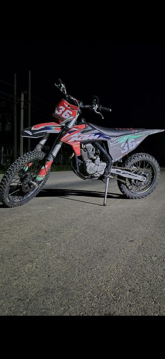 Продам мотоцикл Jhl 300