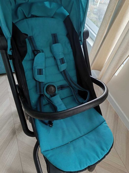 Лятна количка Cybex EESY S – компактна и удобна