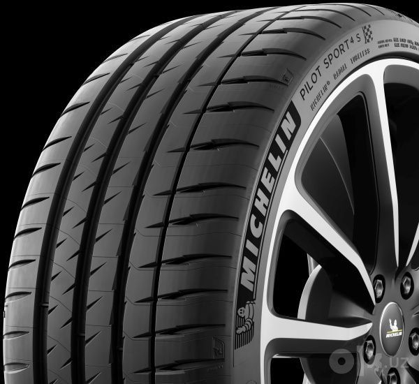 Michelin pilot sport 4s 245/40/20 
275/35/20