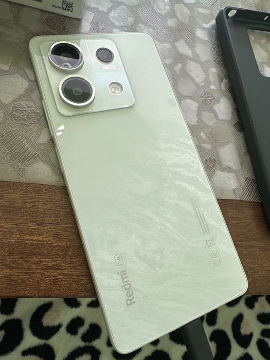 Redmi note 13 5g  256 гб 8гб рам, остатъчна гаранция