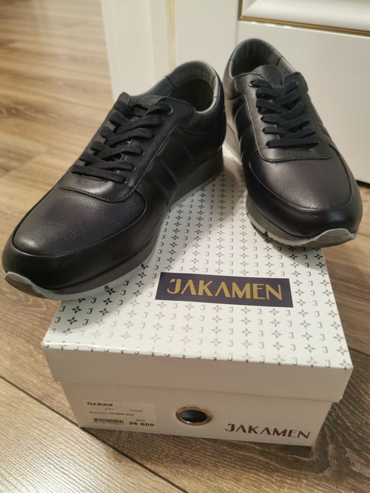 Кроссовки пр-во Турция