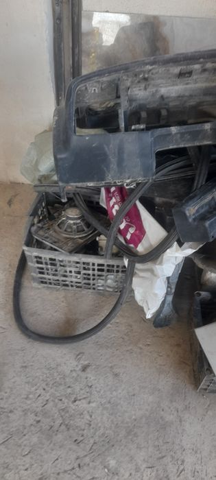 Продам запчасти для салона пассат б3.