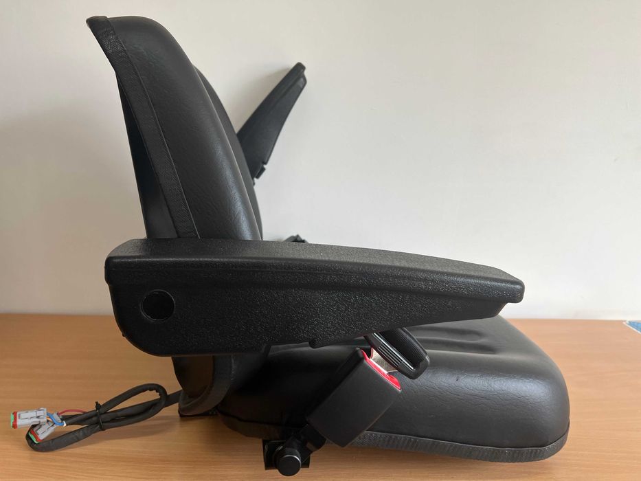 Scaun incalzit macara Epsilon Palfinger Loglift Jonsered Penz LIV