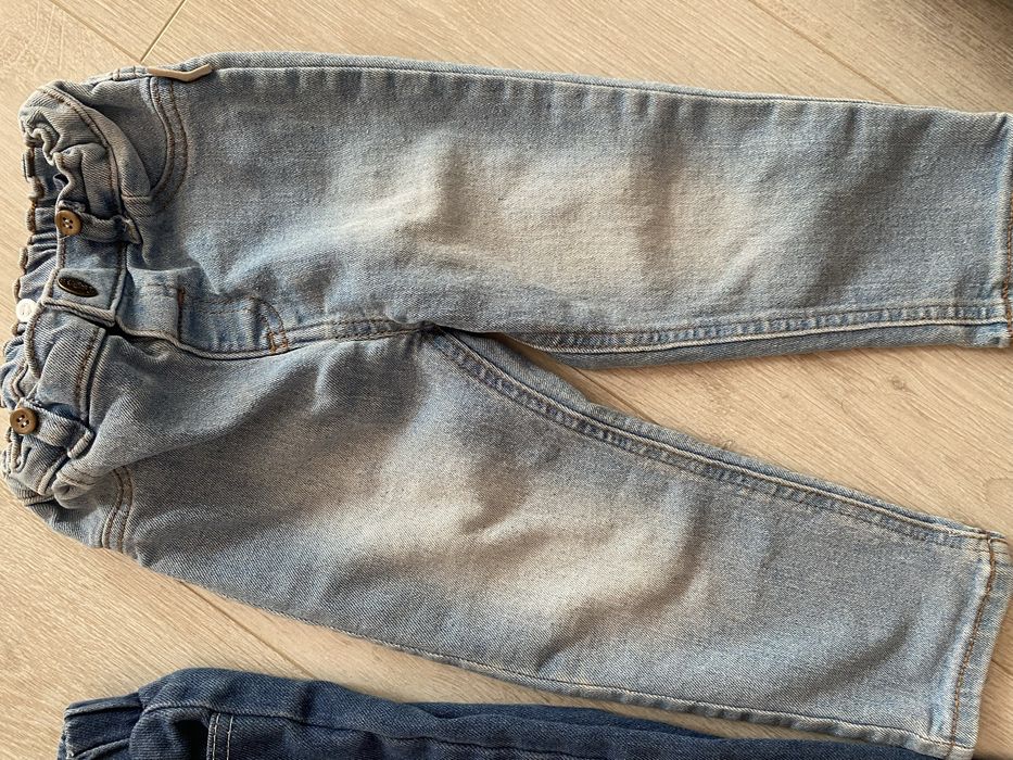 Продавам дънки като нови 92 размер (18-24м)