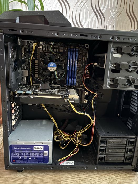 Vand unitate Pc intel core I7 cu BluRay