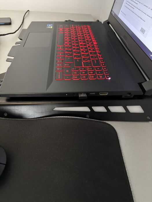 Геймърски лаптоп Katana GF76 11UE