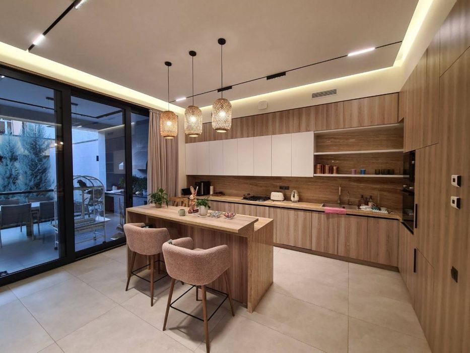 Центр Луначарского Дом 540 м2