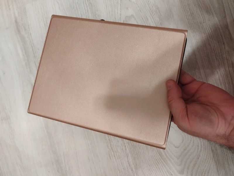 Jademall tastatură iluminată pentru PC sau iPad 10,2” (gen. 7–9)