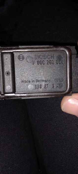 Датчик ДМРВ на Ваз 2115. Оригинал Bosch 218 116 Б/У