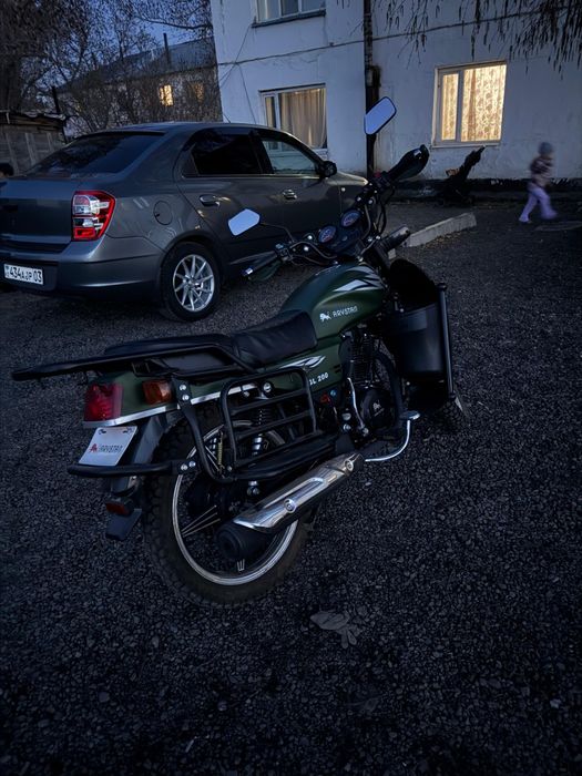 мотоцикл 200 кубов