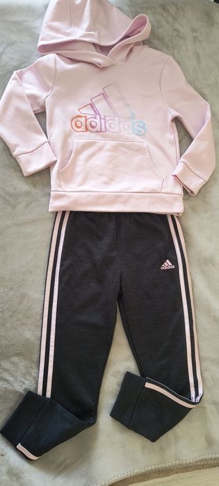 Trening fete Adidas 7 Ani, impecabil 100 ron