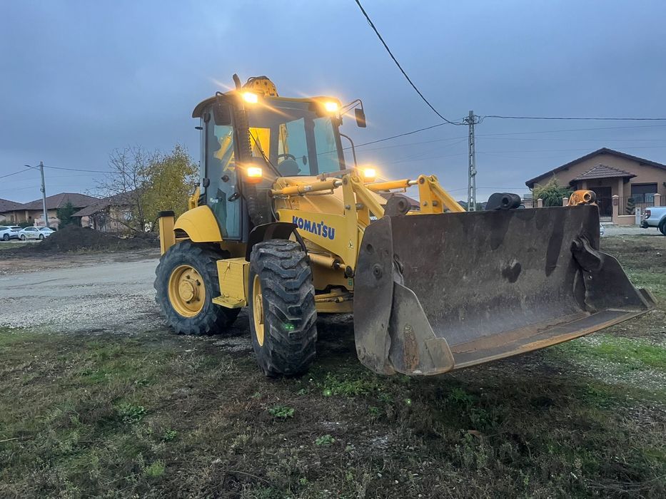 Buldoexcavator komatzu